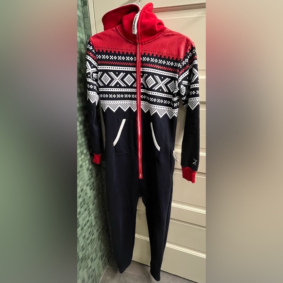 SOLD - NWOT $229 OnePiece Marius XXS Hoodie Jumpsuit Red Blue Norwegian - Picture 2 of 8
